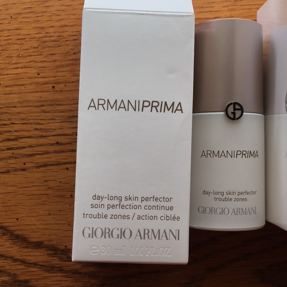 armani prima day long skin perfector